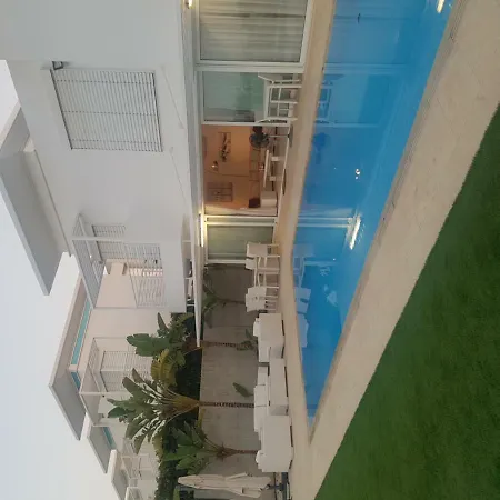 Apollonas Villa